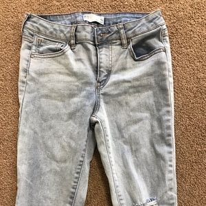 Women’s distressed jeans from Tillys